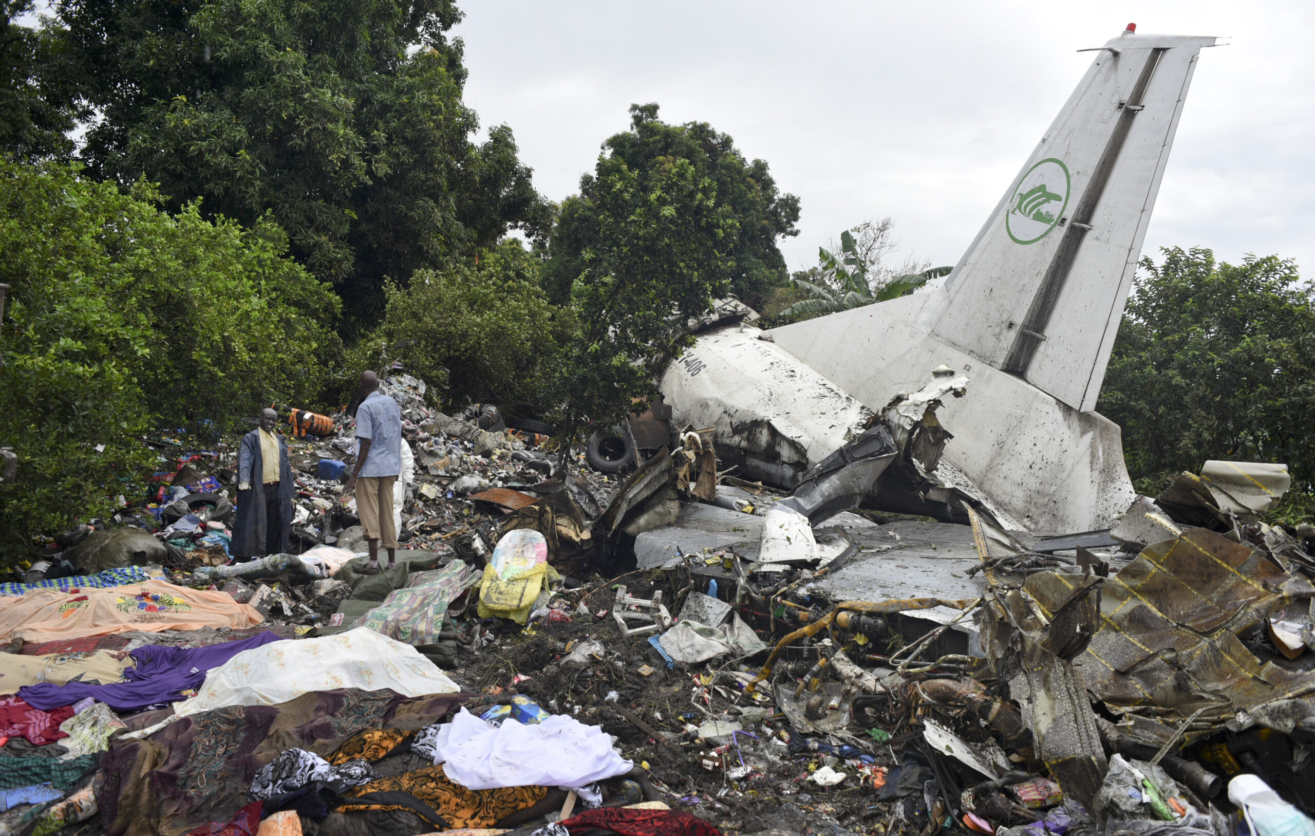 TOPP APTOPIX South Sudan Plane Crash