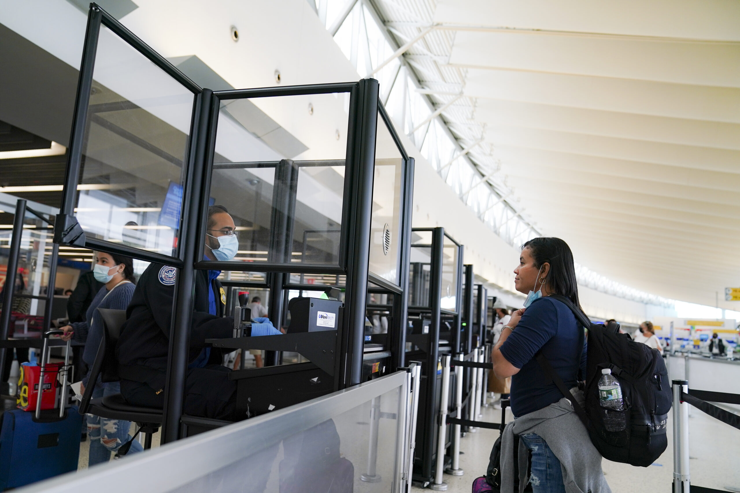 Virus Outbreak New York Airports