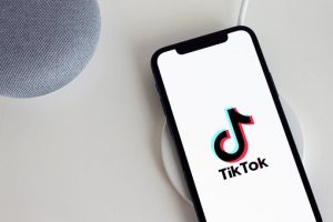 tiktok-5064078__340